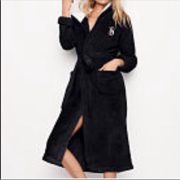 Vs long hooded robe black XS 2018 RARE vs pink Faux fur slipper black Sz m lg